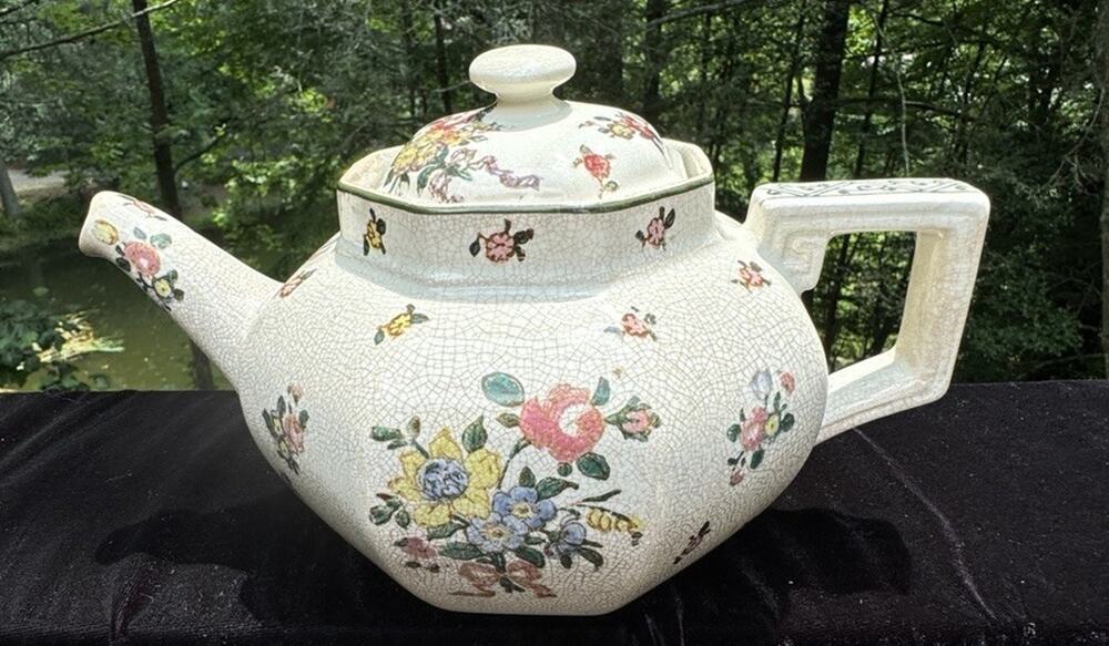 Antique Royal Doulton "Old Leeds Sprays" Small Teapot & Lid D3548 England